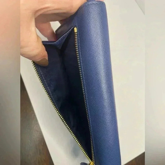 PRADA Saffiano Leather Long Wallet With Gold Hardware Blue Box included - Picture 15 of 16
